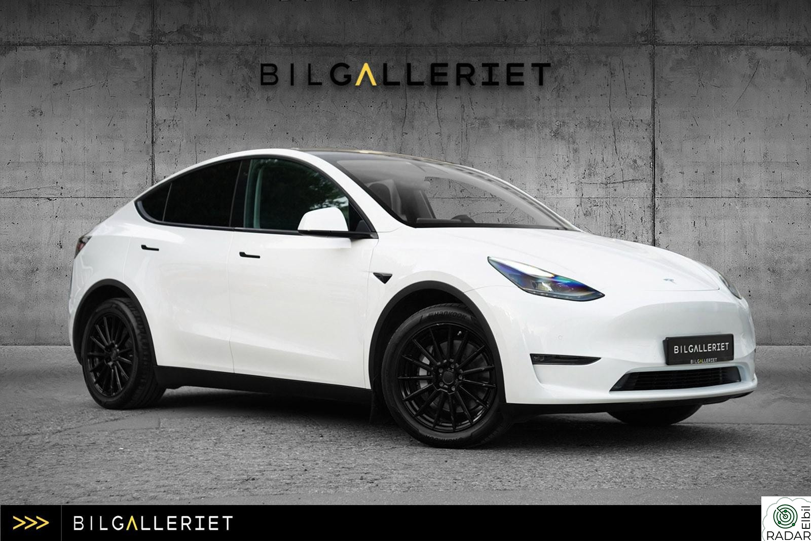 TESLA Model Y LONGRANGE/NAVI/AUTOPILOT/KROK/DAB/PANO/SORT SKINN