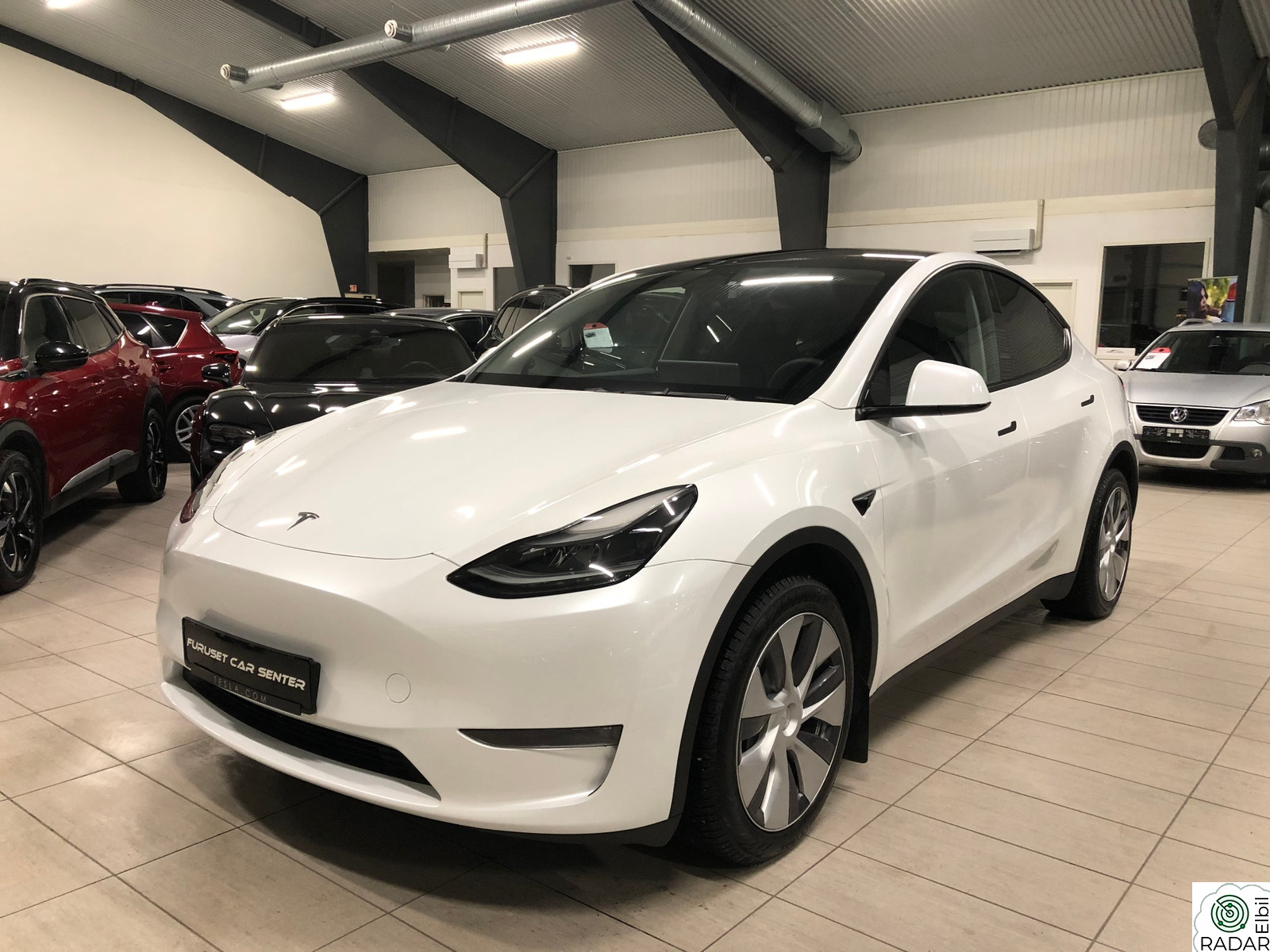 TESLA Model Y LONG RANGE, AWD, KROK,PANO, AP,PREMIUM,NORSK 19"+19"