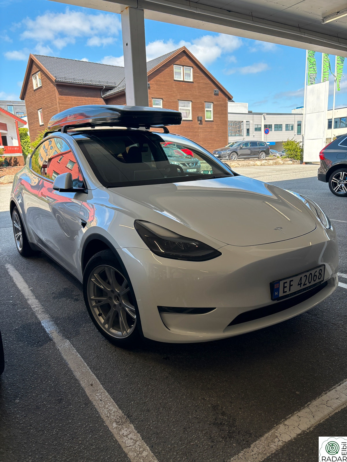 TESLA Model Y Long Range, AWD