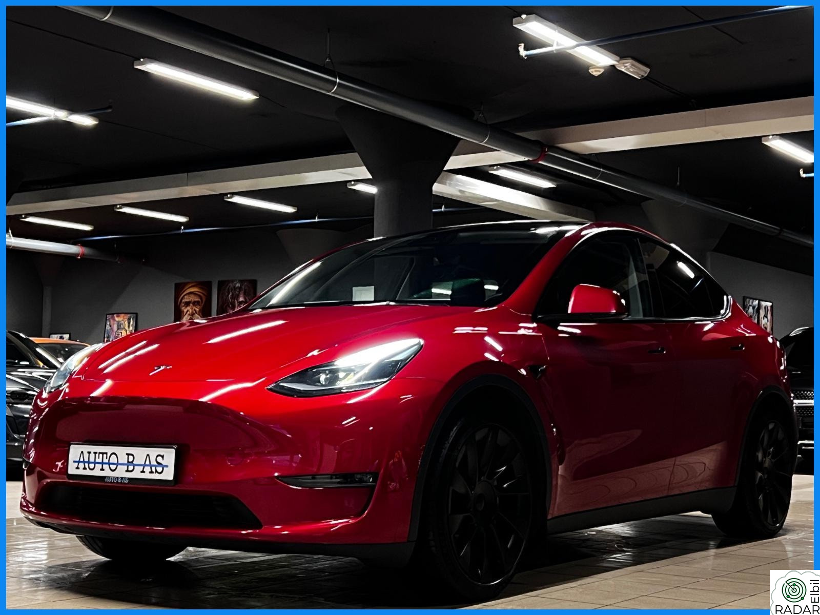 TESLA Model Y LongRange / AWD / Premium