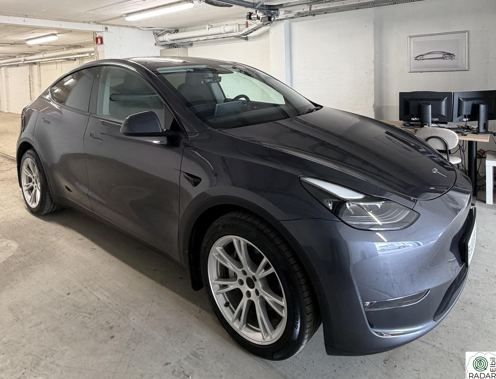 TESLA Model Y Long Range AWD 507km/Skinn/AP/Premium/H.Feste/EU-09-27!