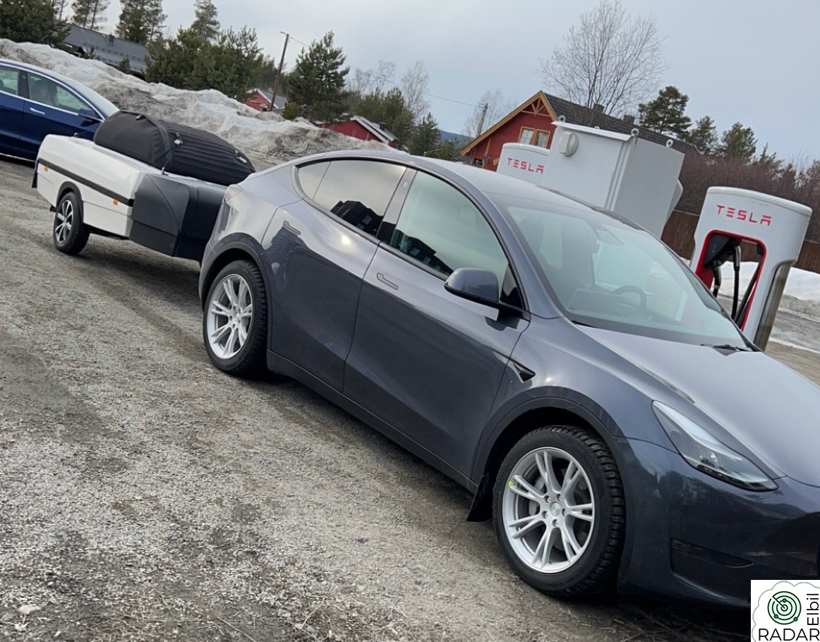 TESLA Model Y Long Range AWD