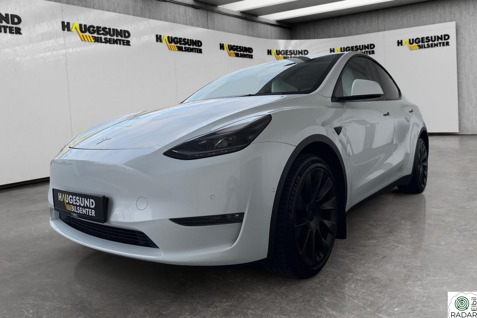 TESLA Model Y Long Range Premium AWD | Kamera | Glasstak | 1 eier