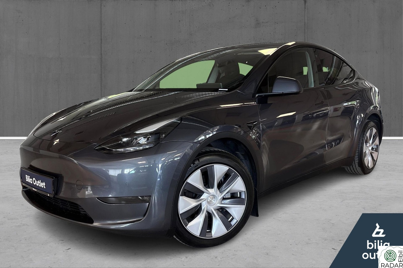 TESLA Model Y Long Range AWD Premium, Hengerfeste