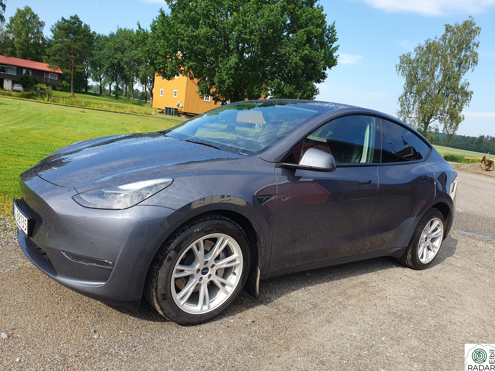 TESLA Model Y 4 hjulsdrift