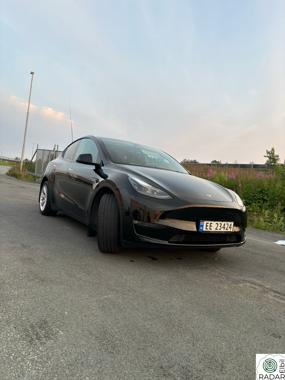 TESLA Model Y Long Range AWD