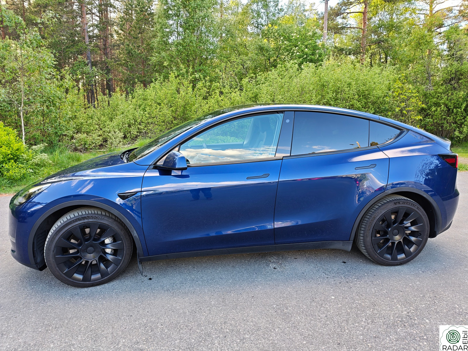 TESLA Model Y Long Range AWD