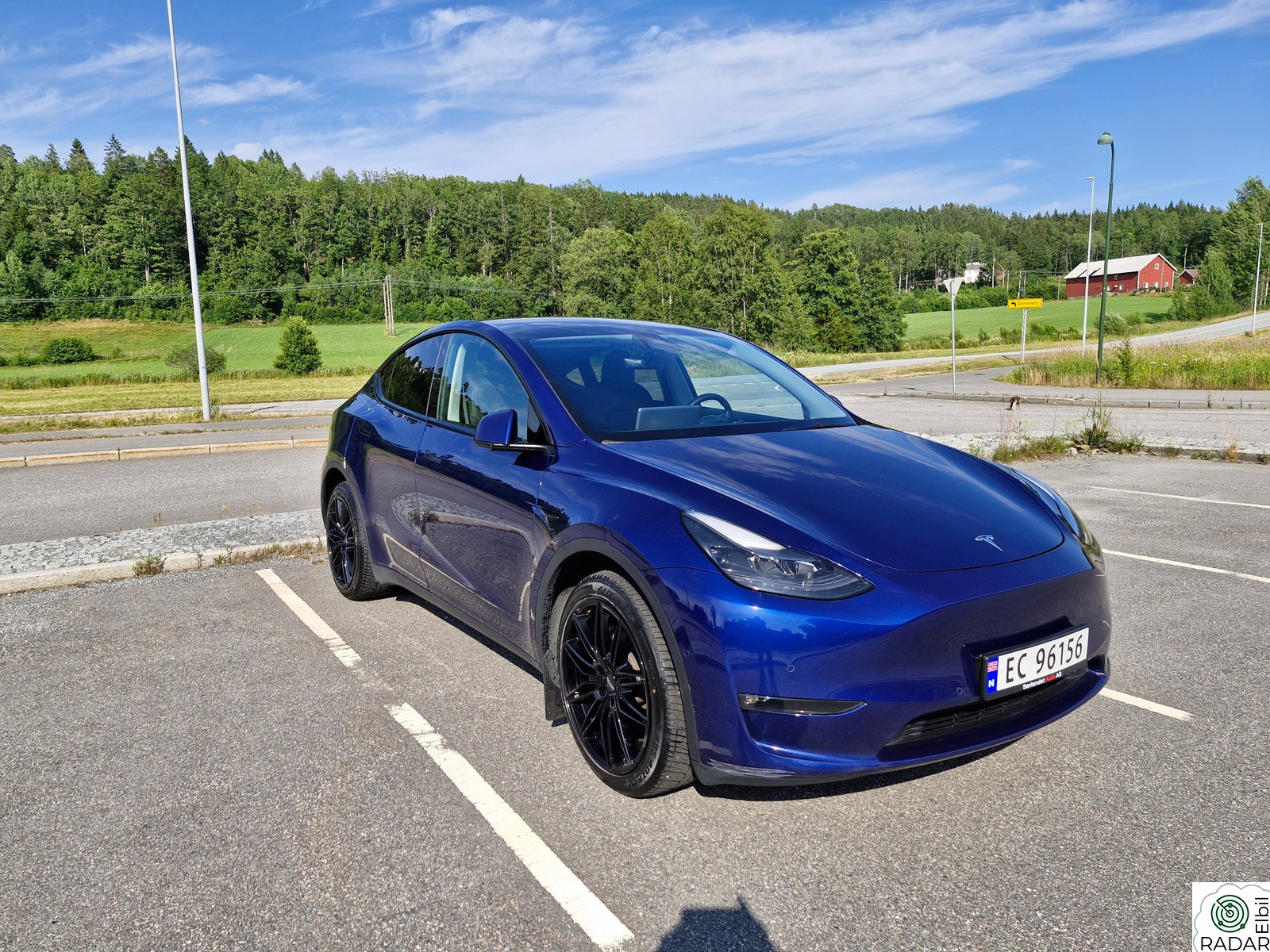 TESLA Model Y Long Range AWD
