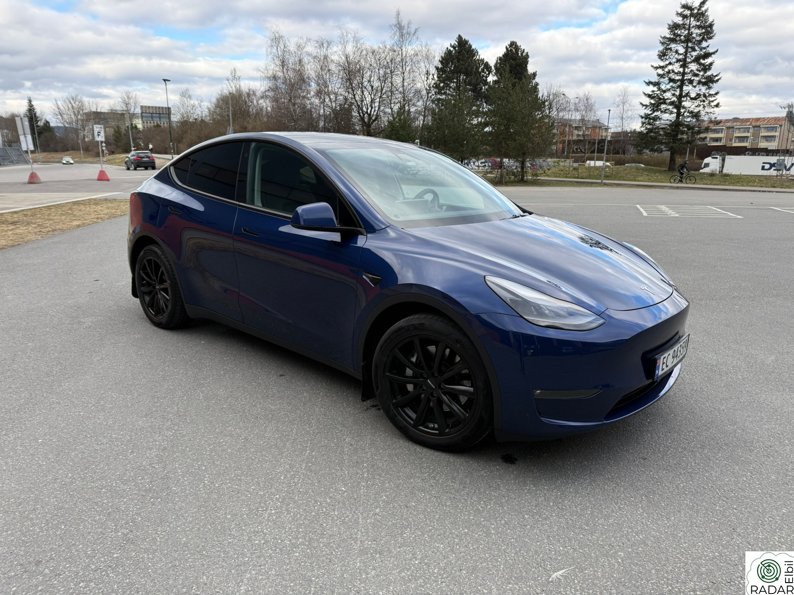 TESLA Model Y Long Range AWD