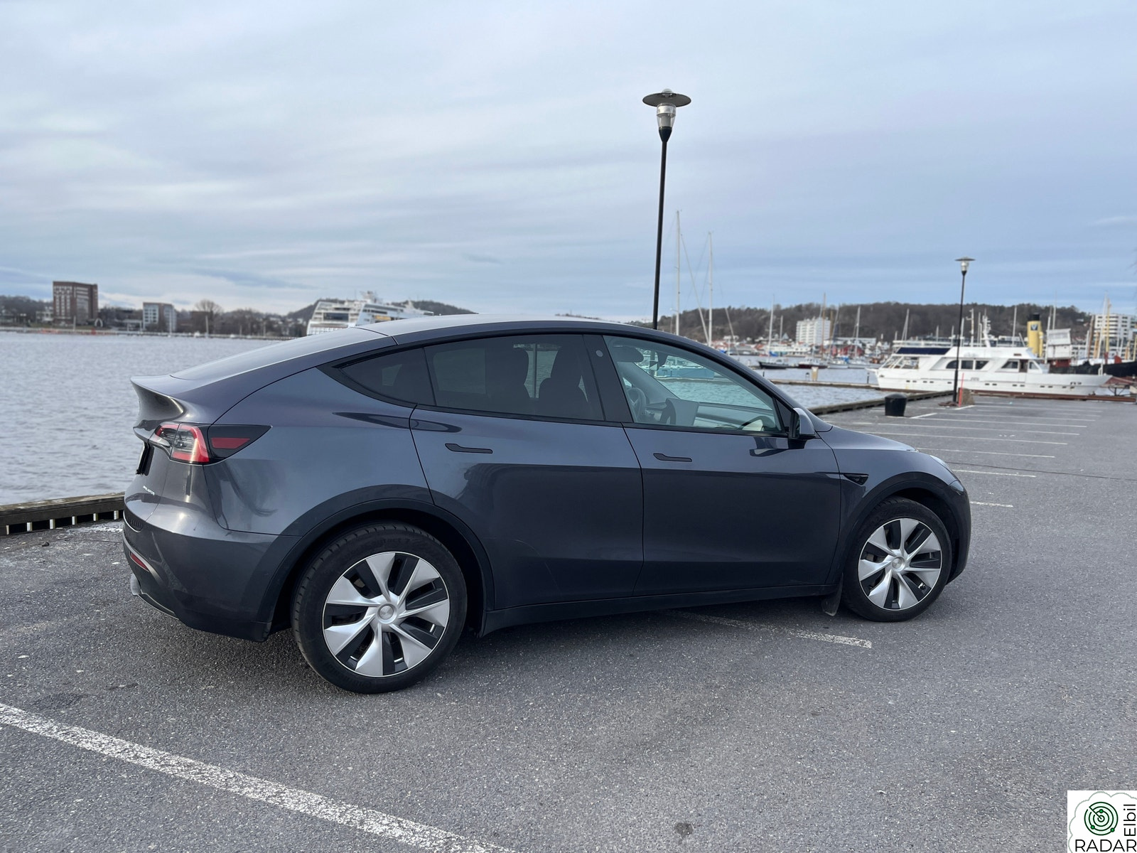 TESLA Model Y Long Range AWD - 4x4, 507 km, meget velholdt, 1 eier