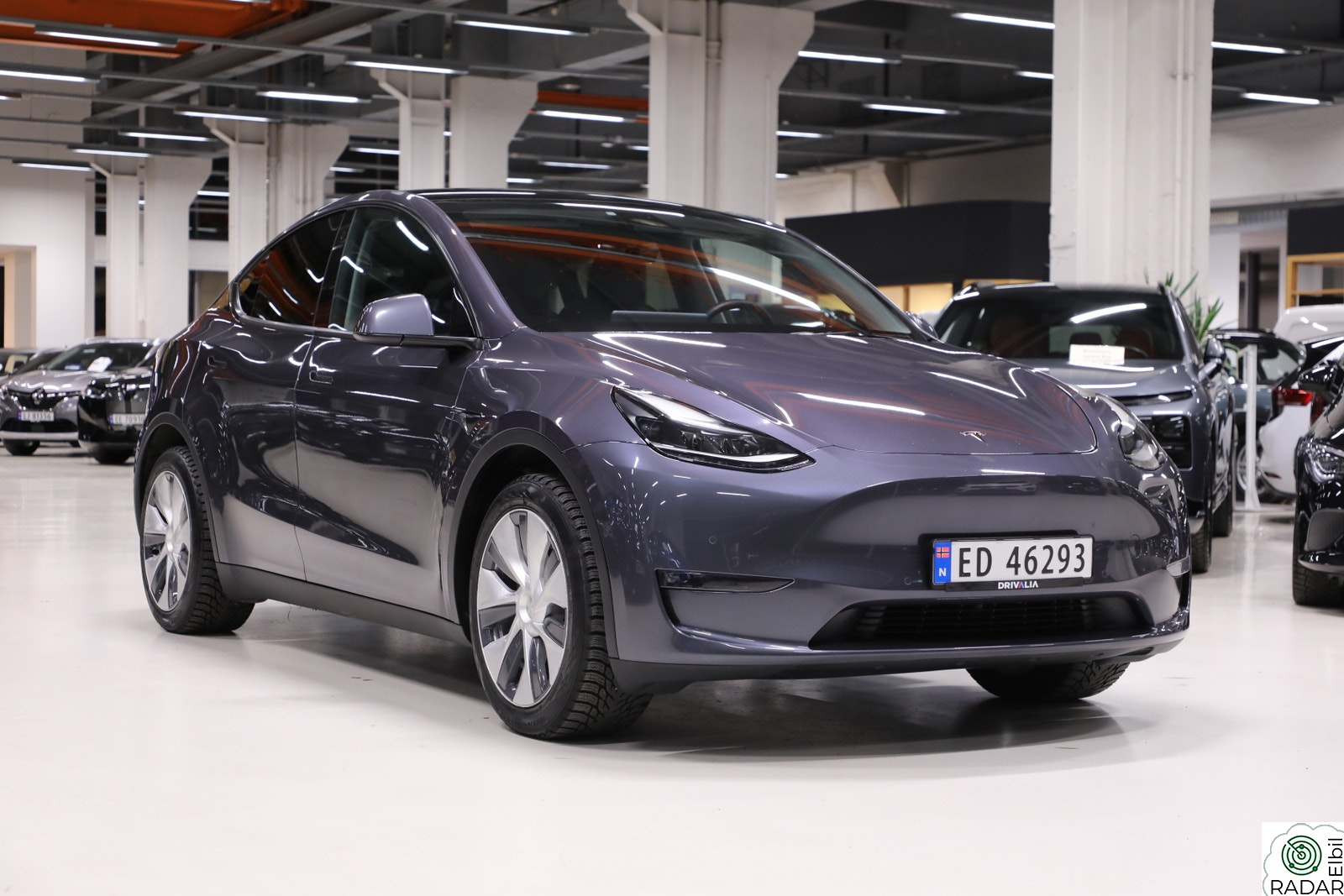 TESLA Model Y Long Range AWD/Varmepumpe/Premium lyd/Hengerfeste