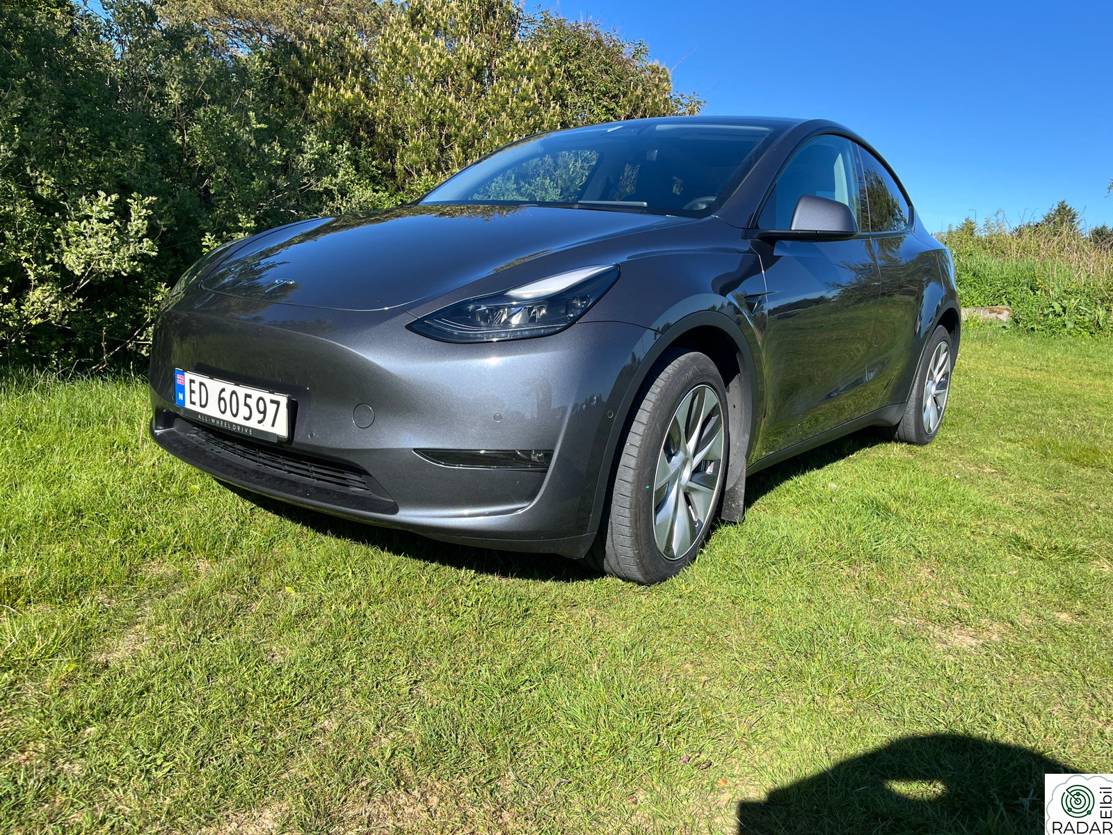TESLA Model Y Long Range AWD