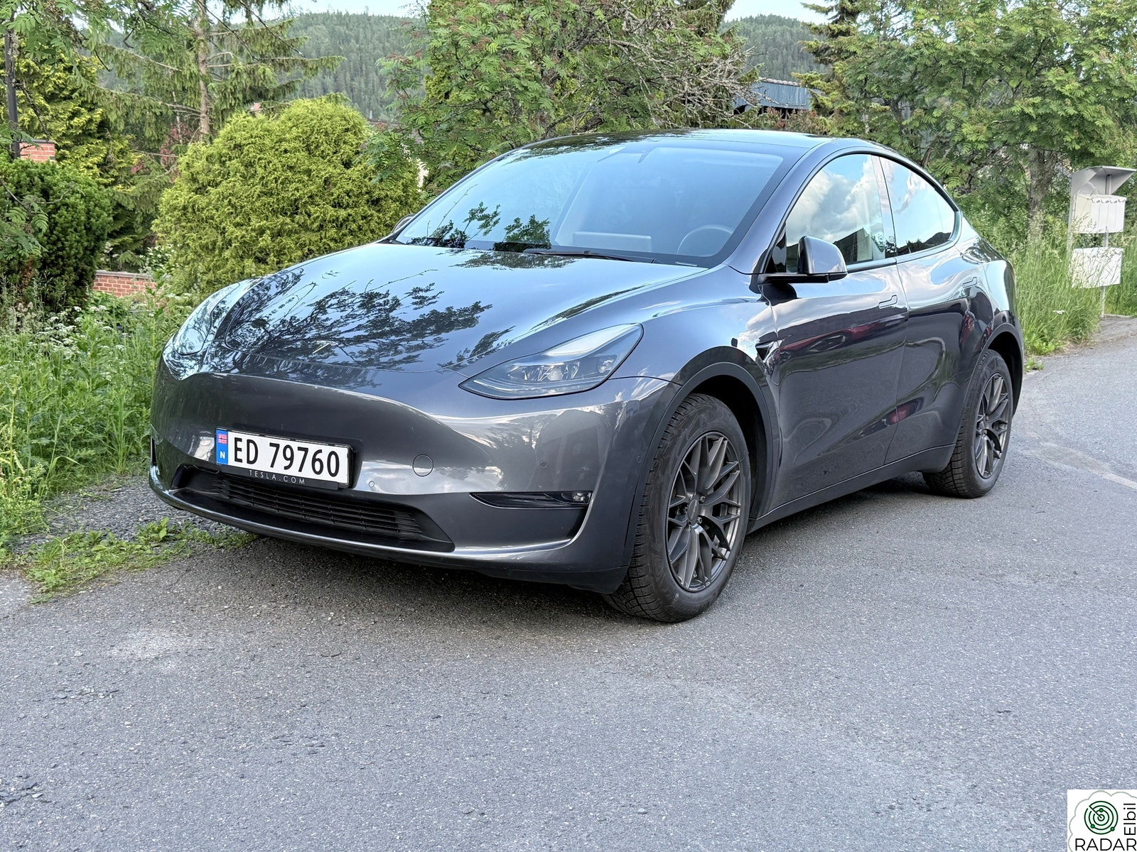 TESLA Model Y Long Range AWD