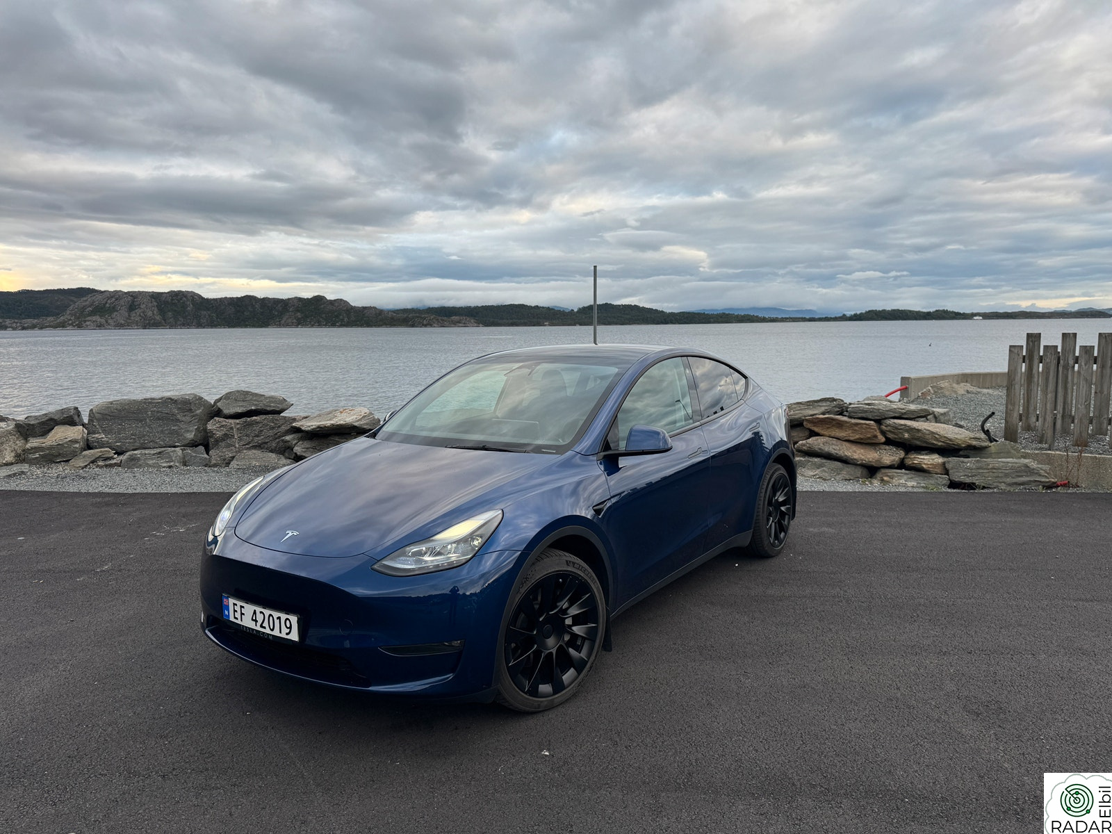 TESLA Model Y Long Range AWD