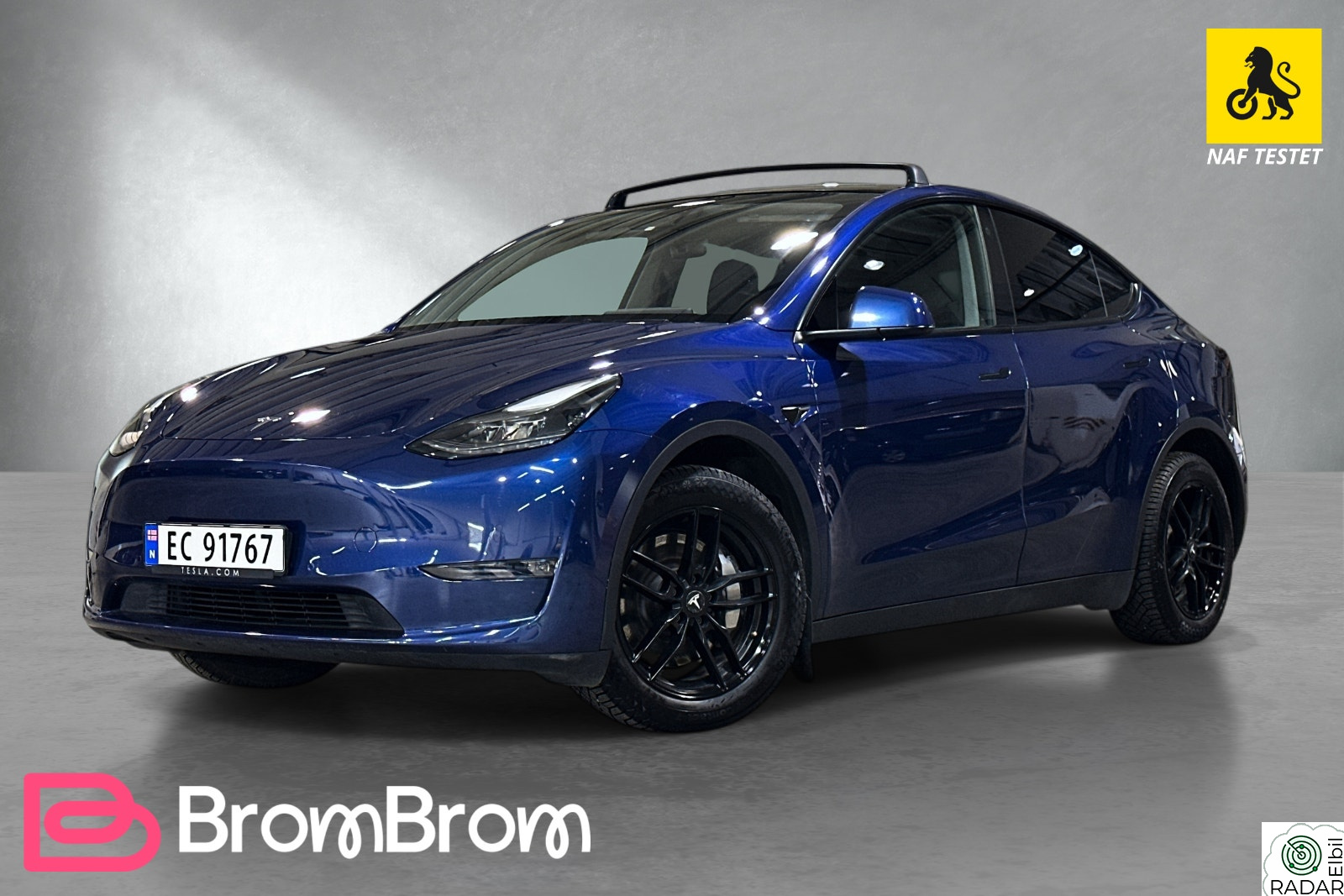 TESLA Model Y LONG RANGE AWD SKINN HENGERFESTE PREMIUM AUTOPILOT PDC
