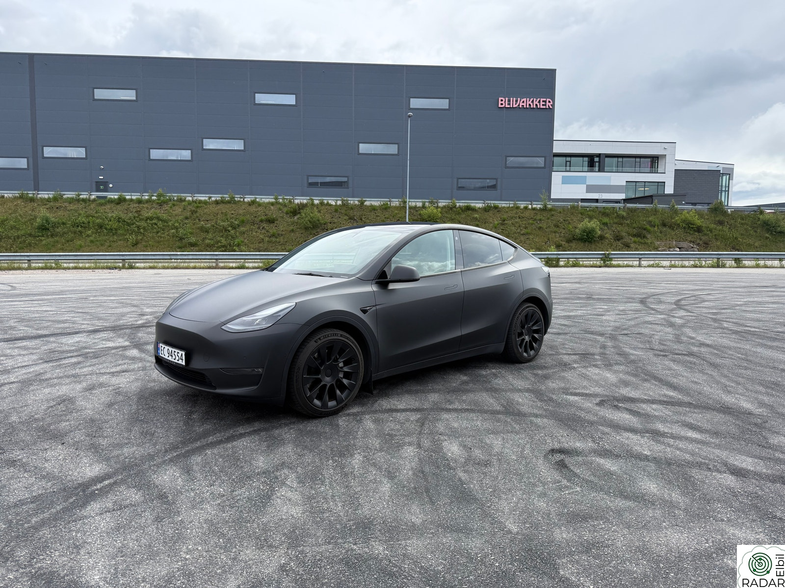 TESLA Model Y Long Range AWD / Innbytte mulig