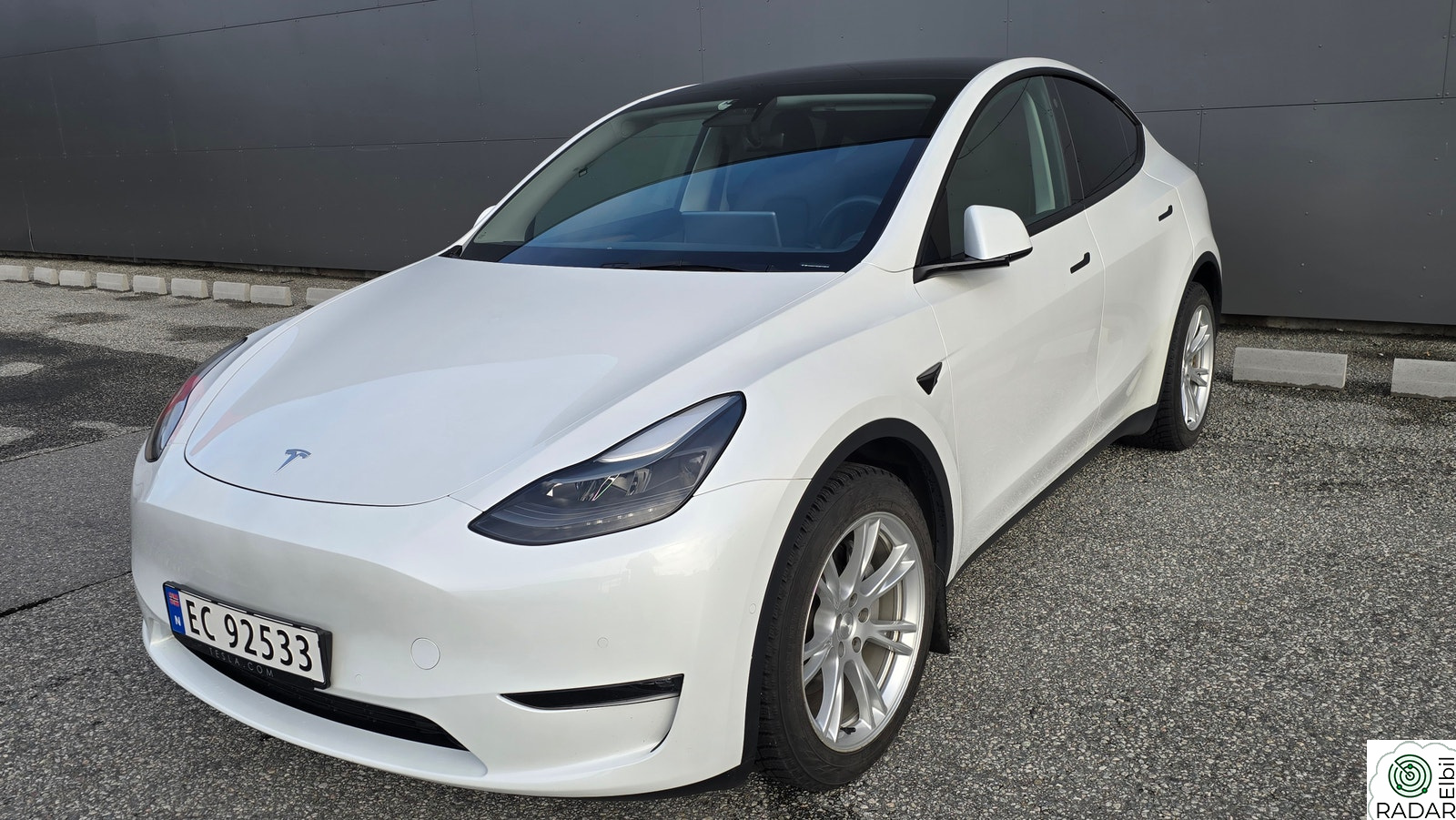TESLA Model Y Long Range AWD