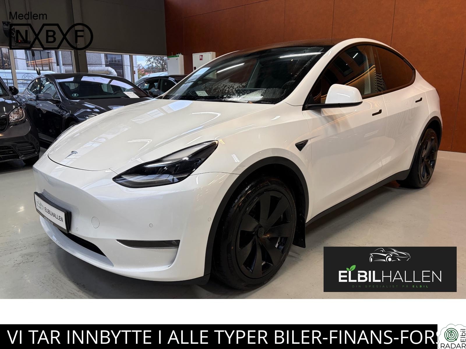 TESLA Model Y LONG RANGE/AWD/PREMIUM/AUTOPILOT/SKINN/KUN 32.300 KM ++