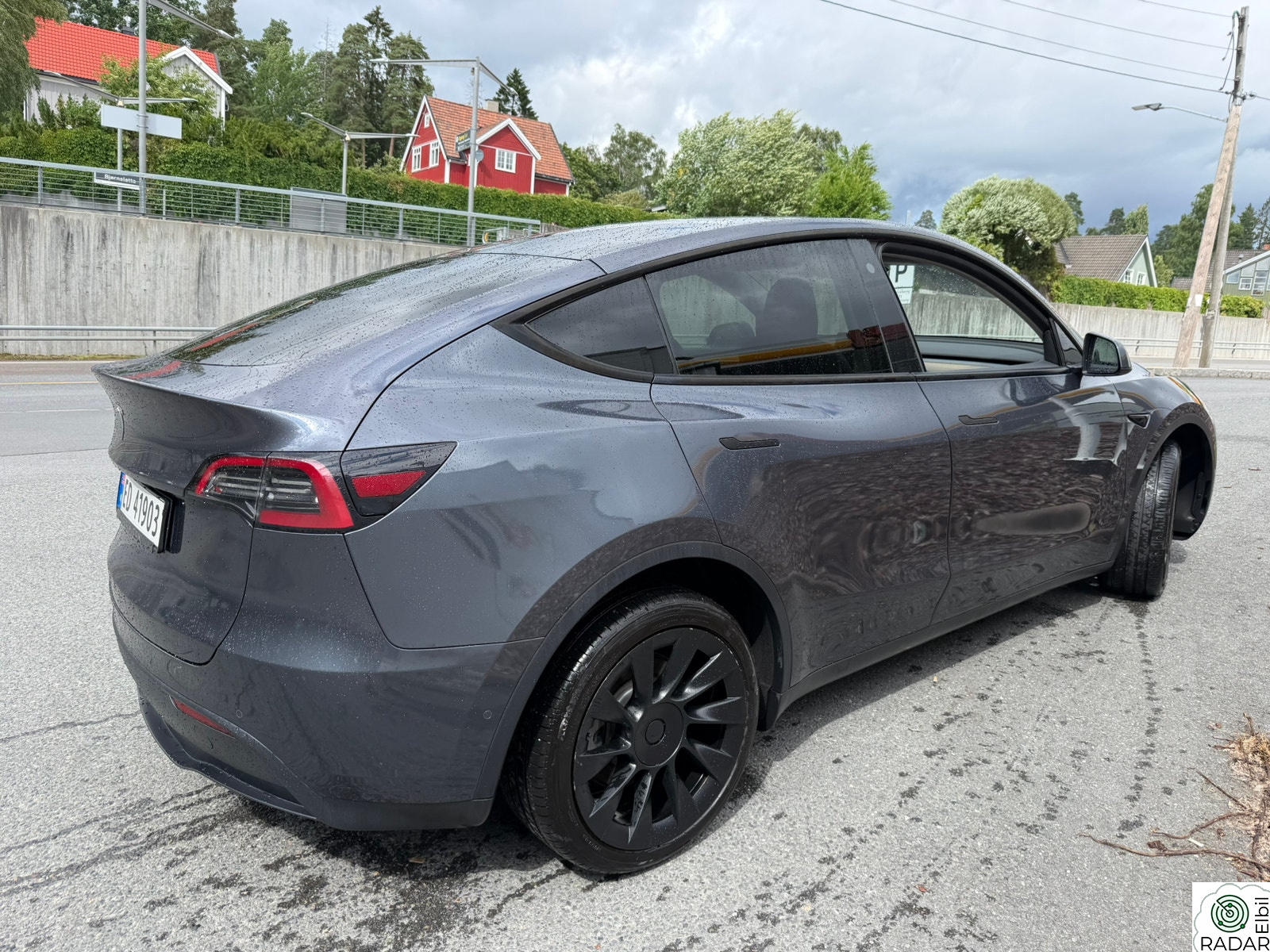 TESLA Model Y Long Range AWD