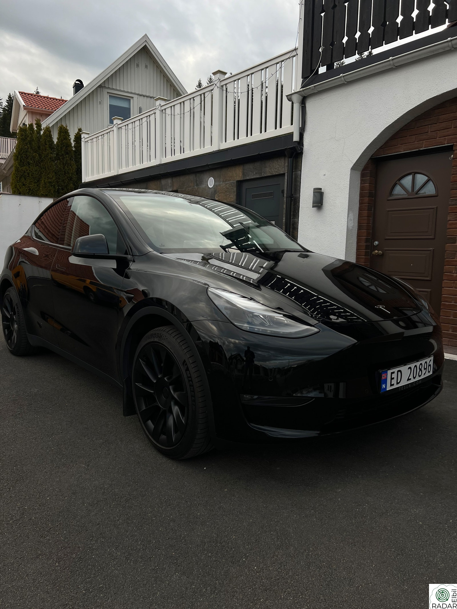 TESLA Model Y Long Range AWD