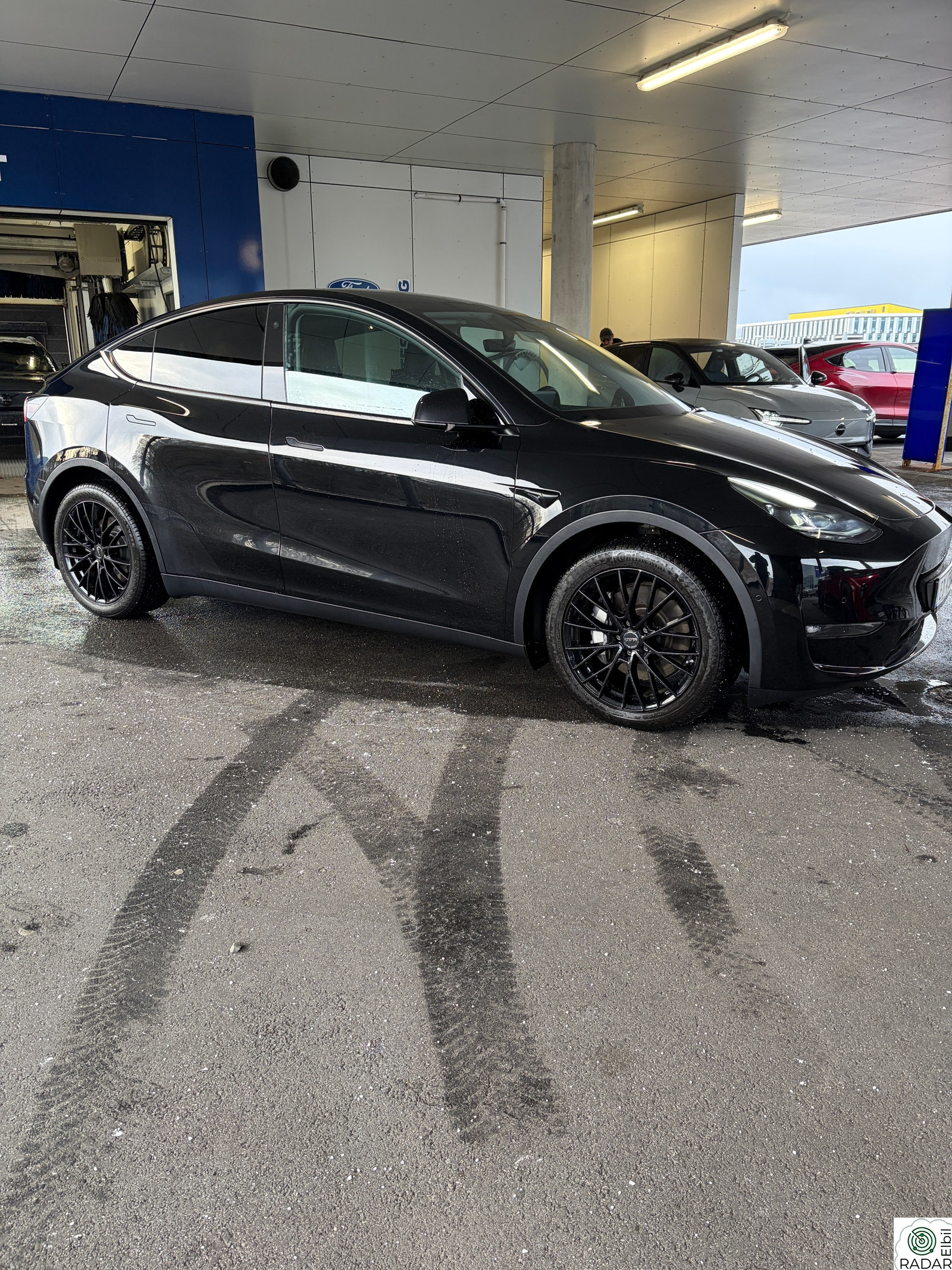 TESLA Model Y Long Range AWD