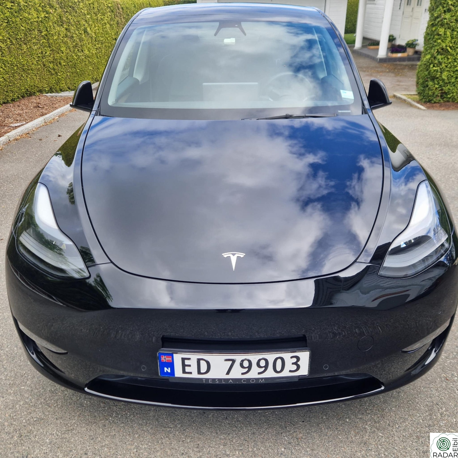 TESLA Model Y Long Range AWD