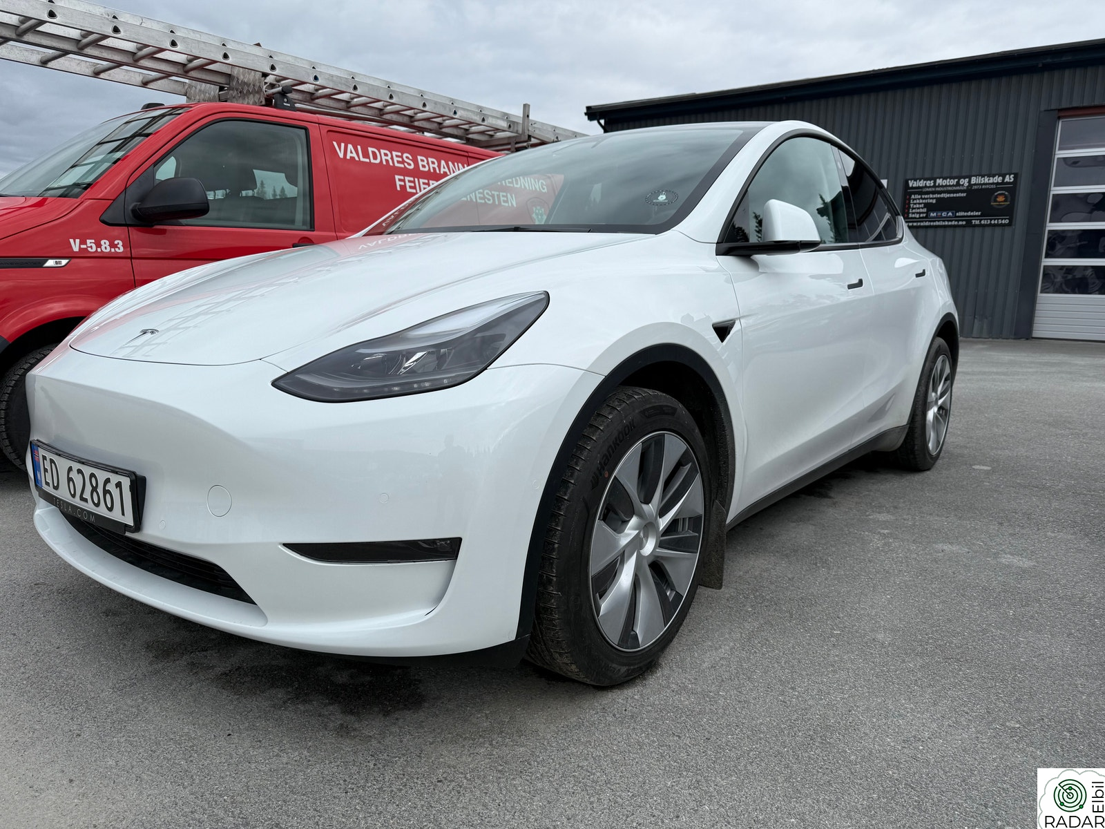 TESLA Model Y Long Range AWD