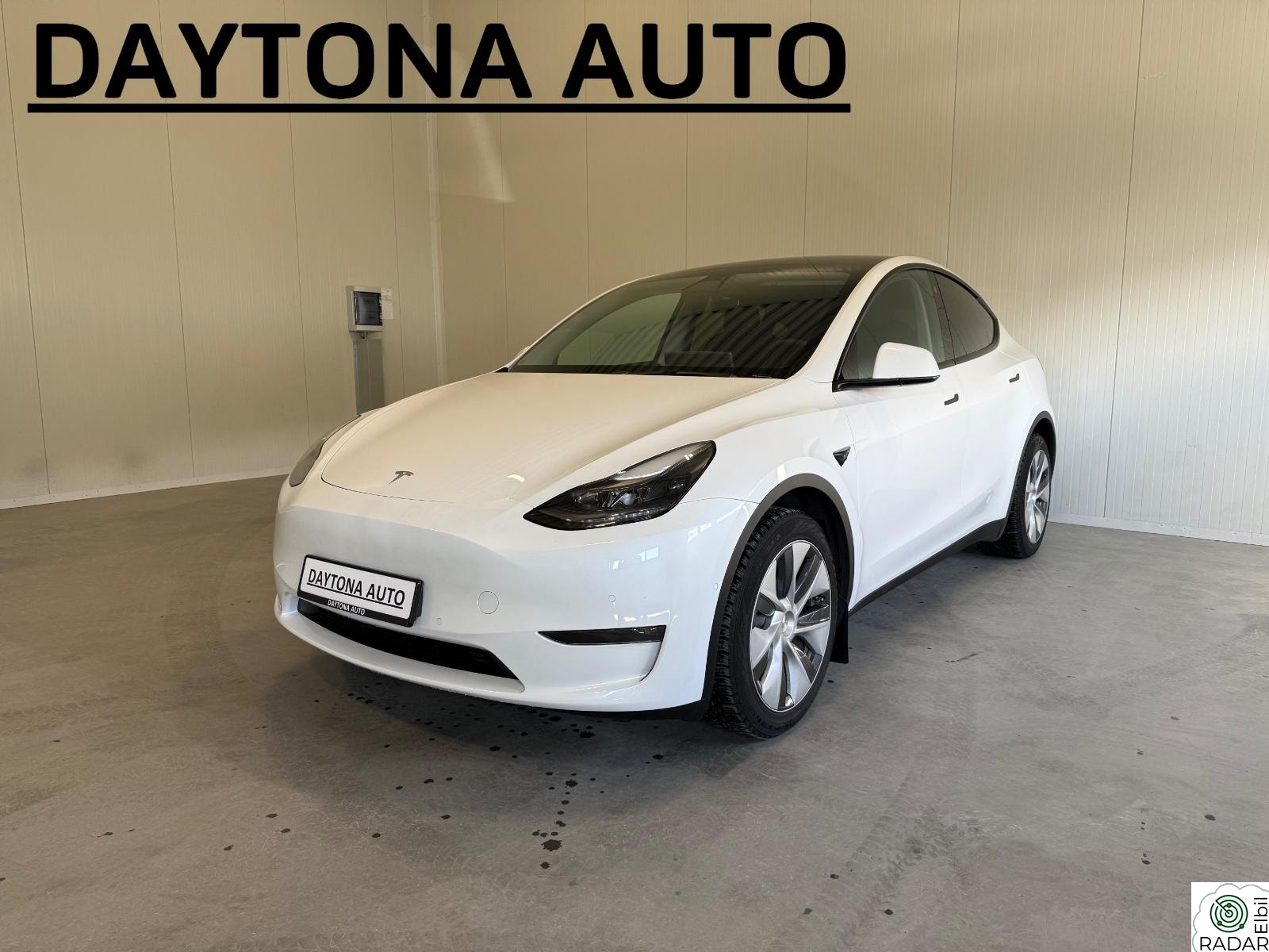 TESLA Model Y Long Range AWD, Hengerfeste, En Eier, Premium, Garanti