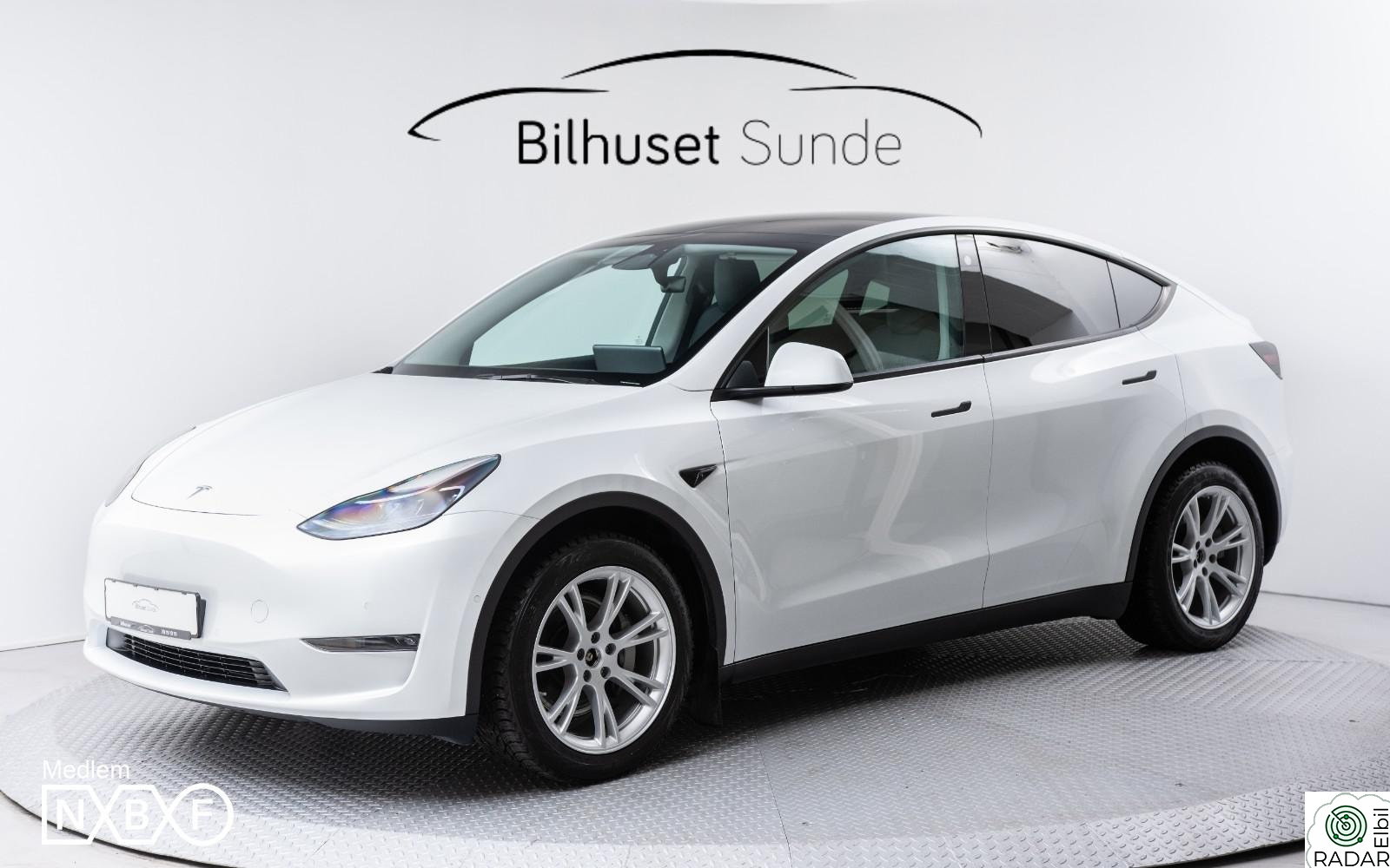 TESLA Model Y Long Range AWD Premium,Hengerfeste,Skinn,Pano,S+V+++