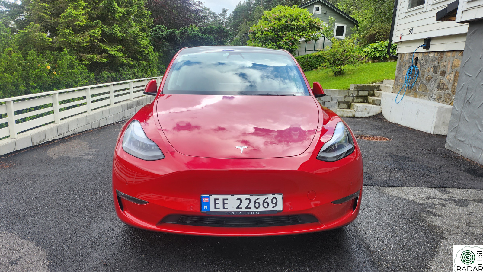 TESLA Model Y 533 KM Long Range AWD/Leather