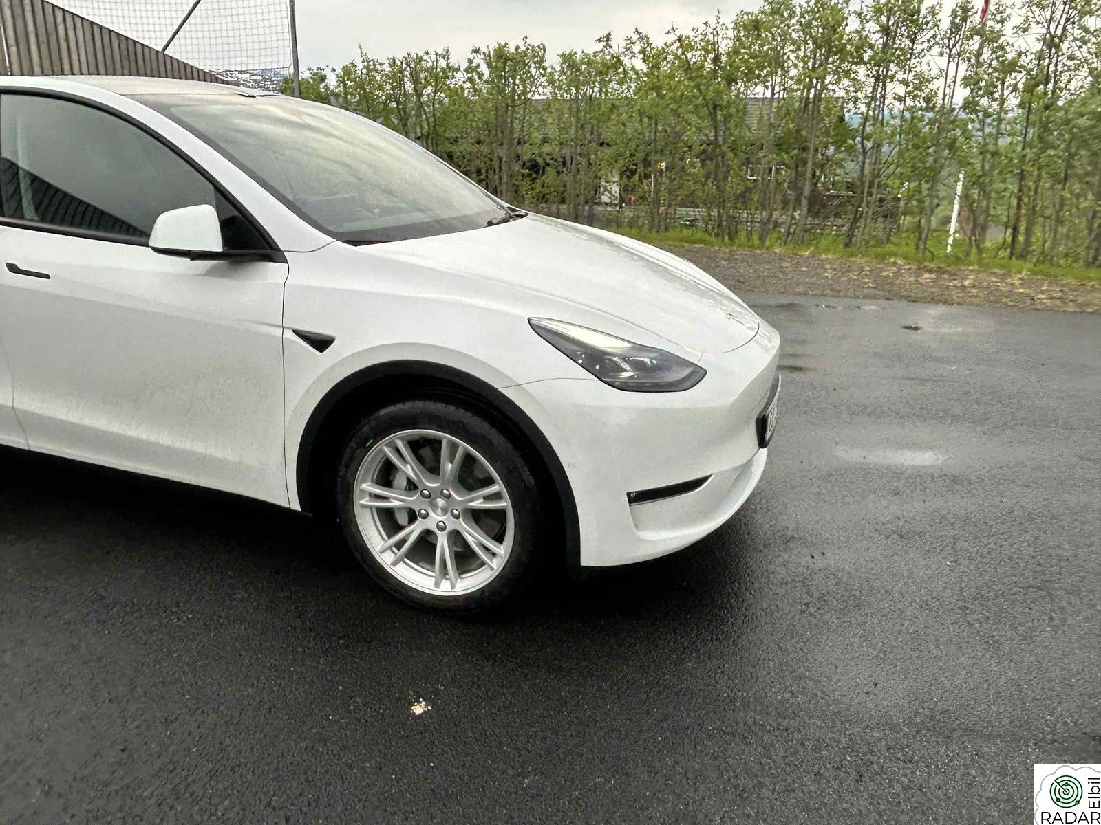 TESLA Model Y Long Range AWD, Enhanced Autopilot m/ avtagbar krok