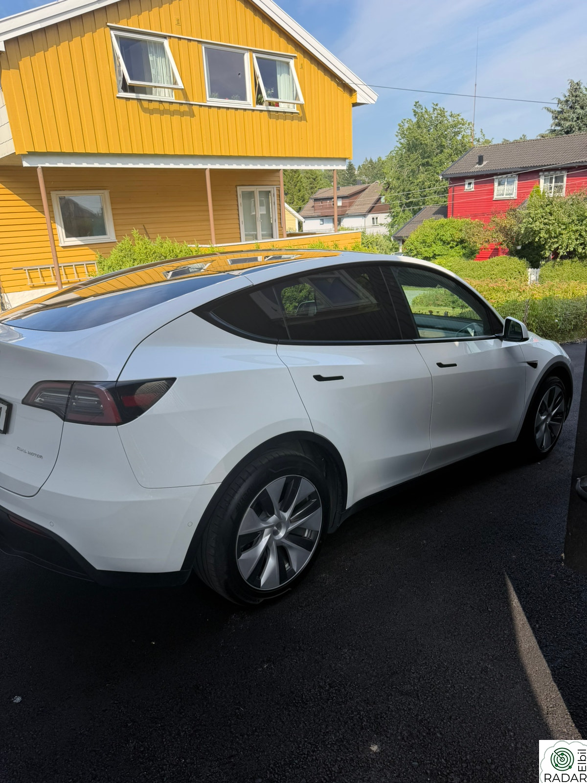TESLA Model Y Long Range AWD