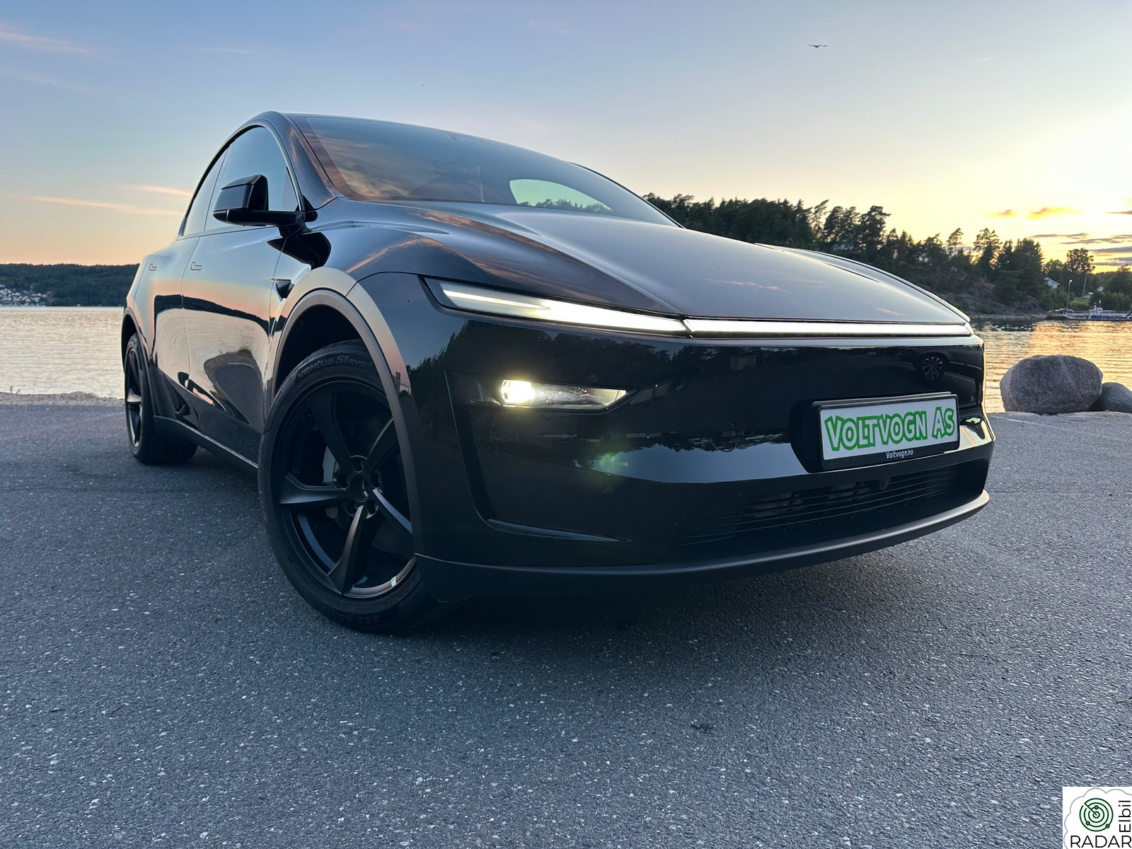 TESLA Model Y Premium Long Range AWD