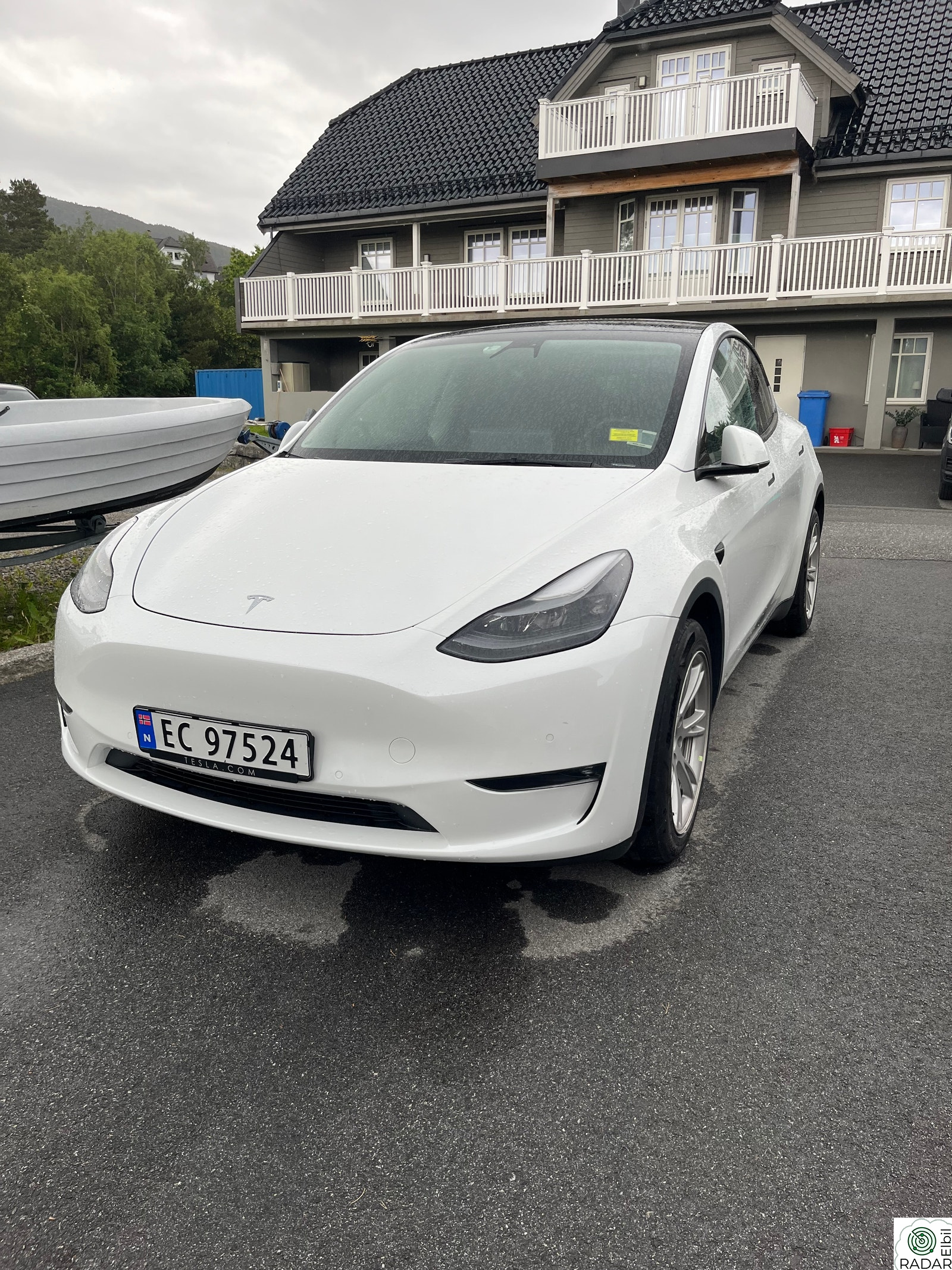 TESLA Model Y Long Range AWD