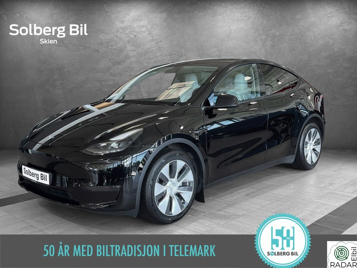 TESLA Model Y Long Range AWD PANO/HVIT INV/PREMIUM