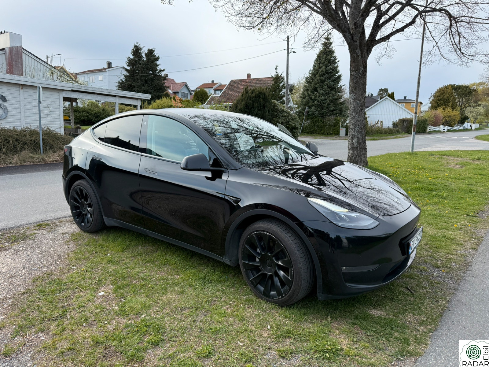 TESLA Model Y Long Range AWD