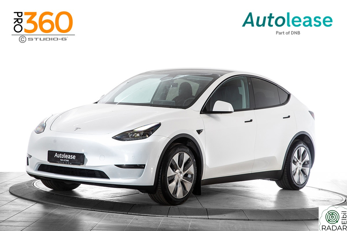 TESLA Model Y Long Range AWD, Autopilot Glasstak +++,