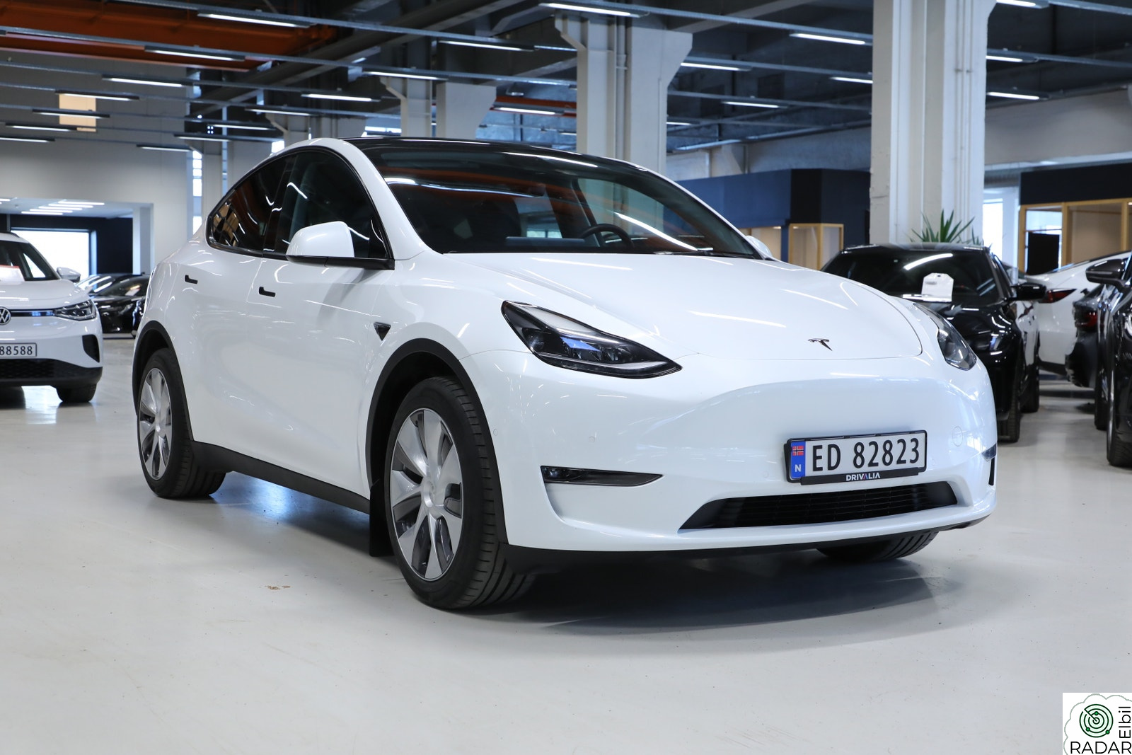 TESLA Model Y Long Range AWD