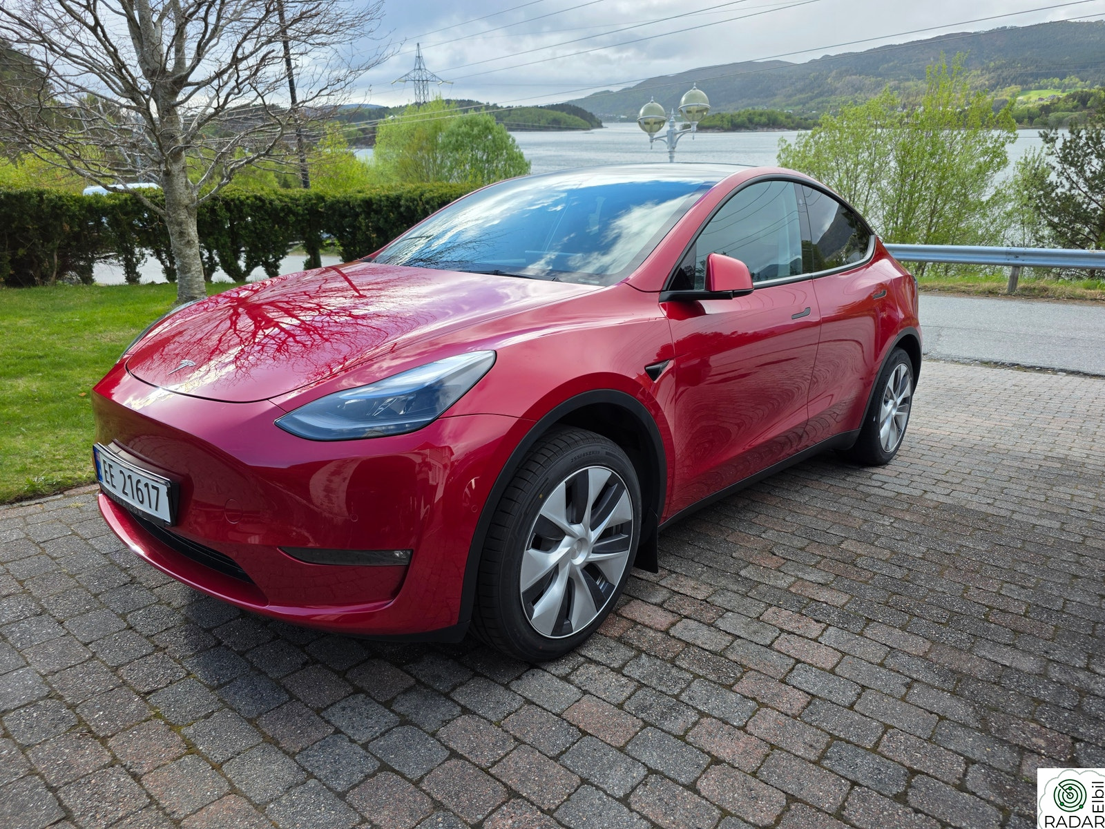 TESLA Model Y Long Range AWD