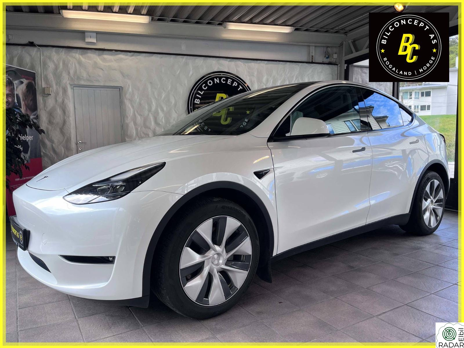 TESLA Model Y 533 km WLTP Long Range AWD/Skinn/Autopil/Navi/