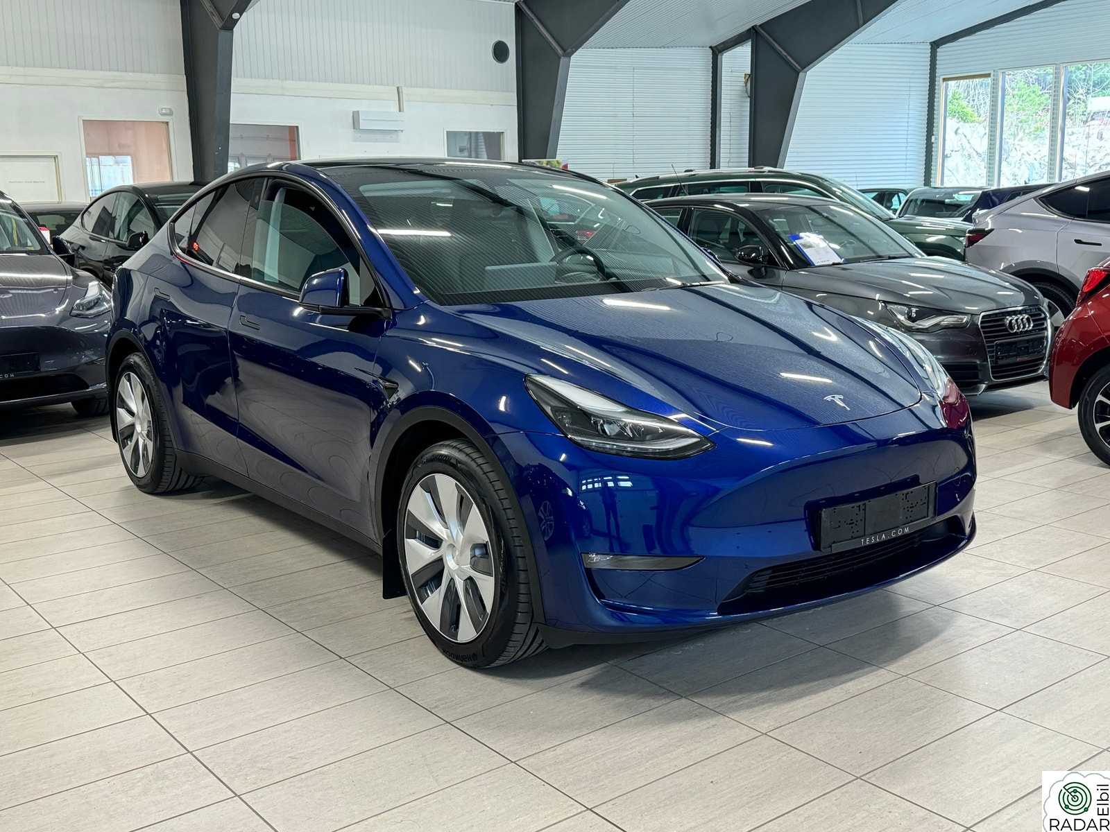 TESLA Model Y LONG RANGE AWD SKINN,H-FESTE,KAMERA,HIFI,PREMIUM,19"