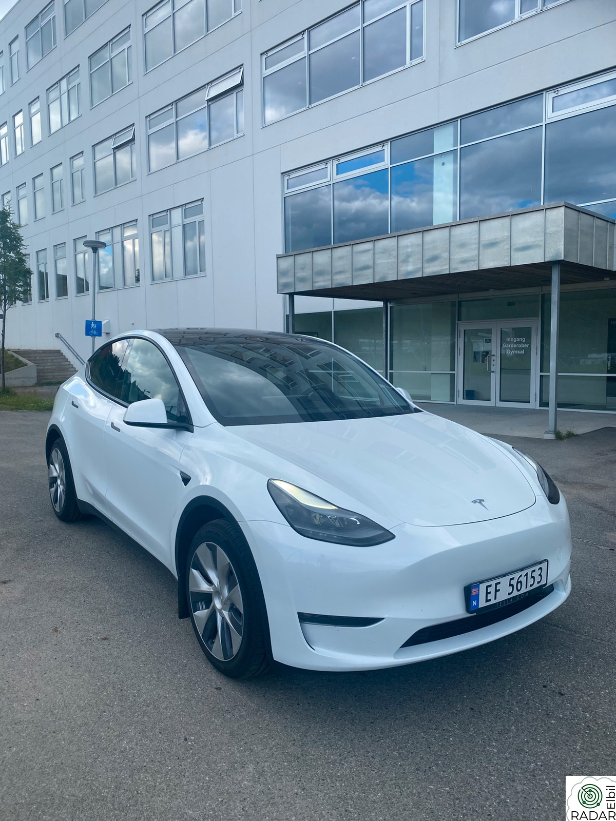 TESLA Model Y Long Range AWD