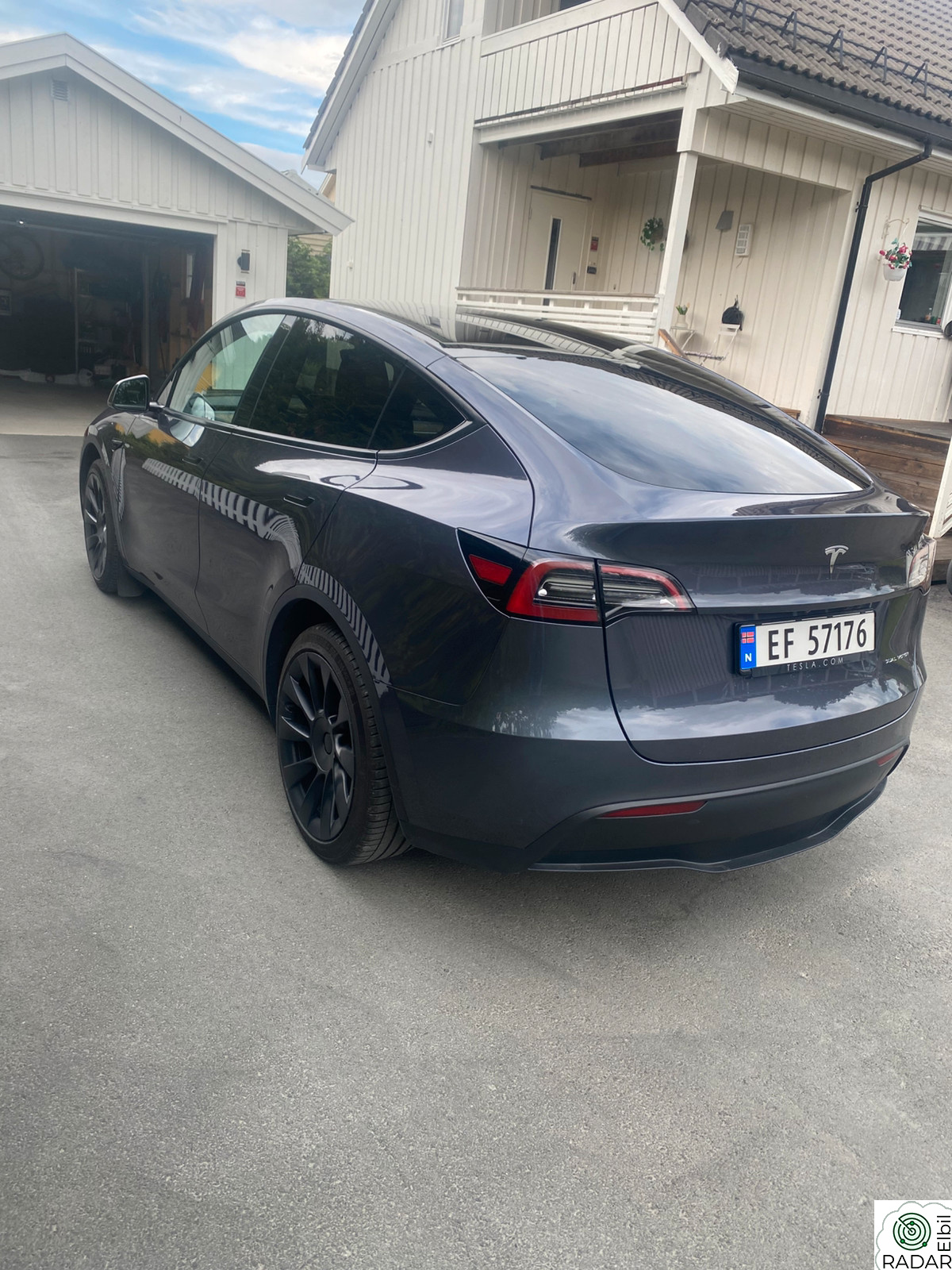 TESLA Model Y Long Range AWD