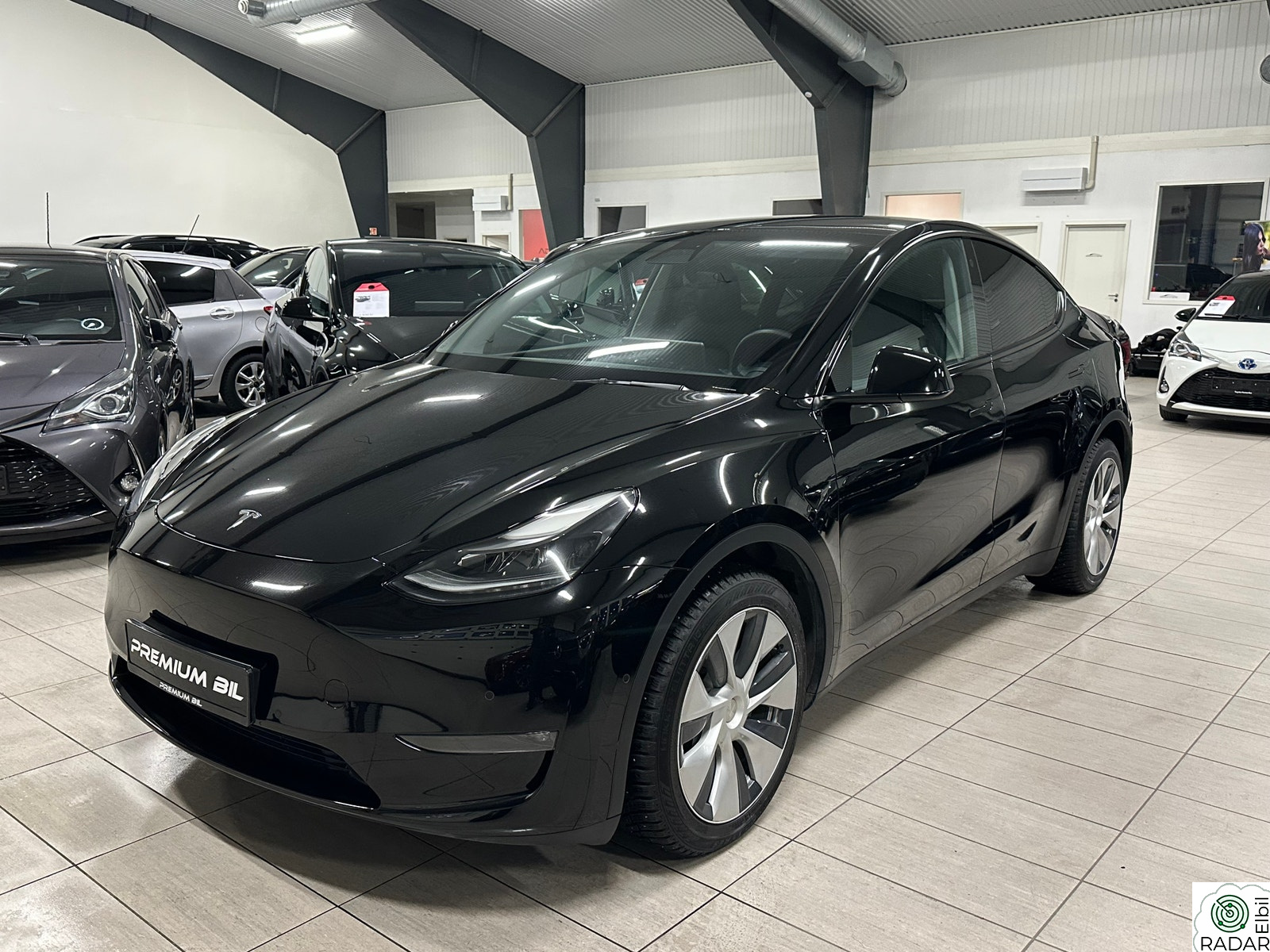 TESLA Model Y LONG RANGE, AWD, KROK,PANO,AP,PREMIUM,NORSK 19"
