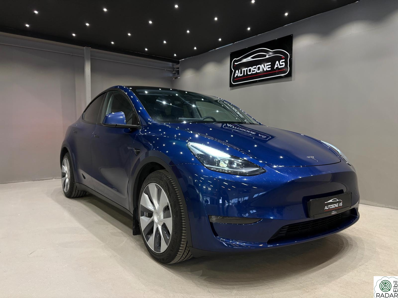 TESLA Model Y Long Range / AWD / AP / GARANTI / VARMEPUMPE / PREMIUM+