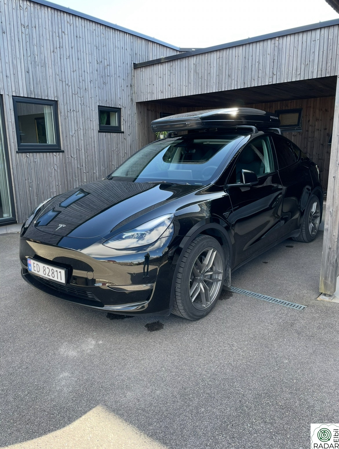 TESLA Model Y Long Range AWD