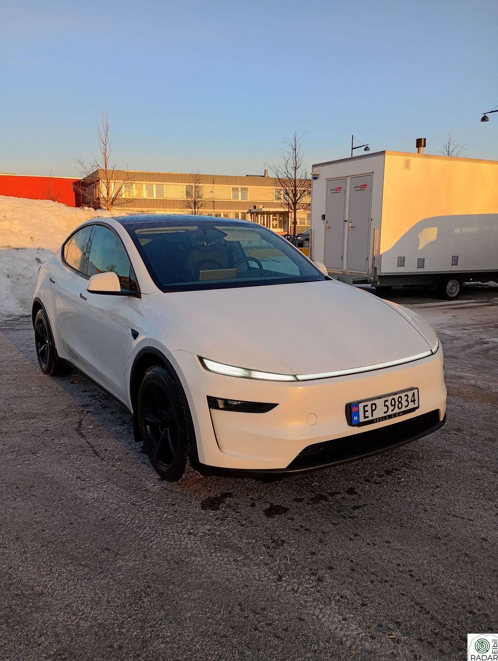 TESLA Model Y Launch Series Long Range AWD