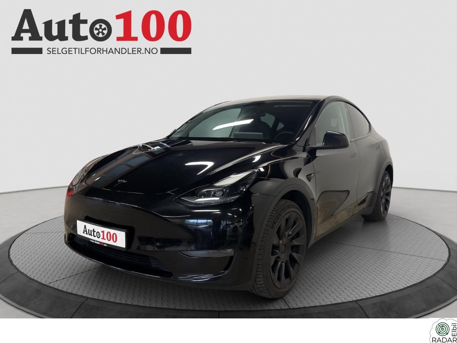 TESLA Model Y LongRange/AWD/507KM-WLTP/AP/Panoramatak