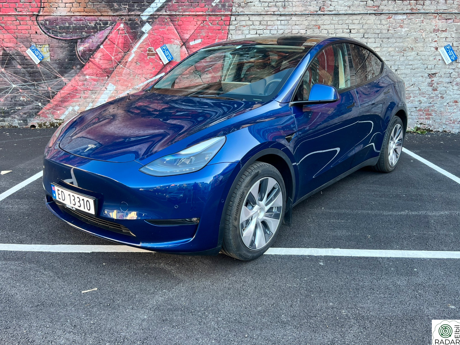 TESLA Model Y Long Range AWD
