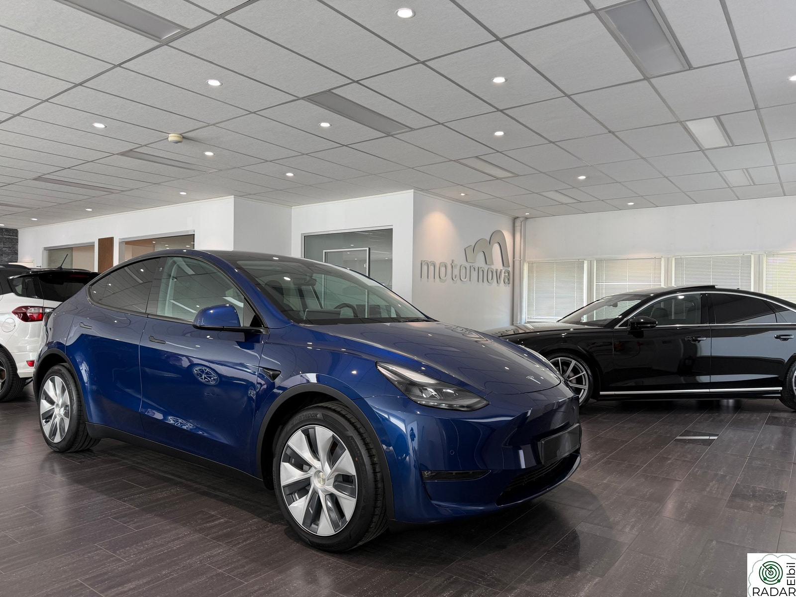 TESLA Model Y Long Range AWD /Autopilot/360/Keyl/Premium/Lav km